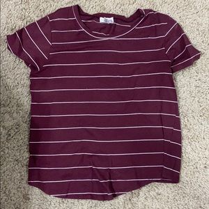 Basic maroon stripe tee